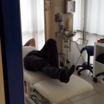 Atención fisioterapéutica a domicilio para dolencias de prótesis de rodilla