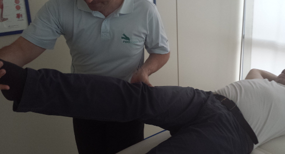 Los masajes en la zona de las caderas mejora la circulación y la fuerza.